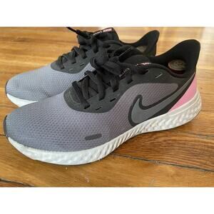 NIKE Revolution Ladies Gray/Pink Running Shoes sz 9